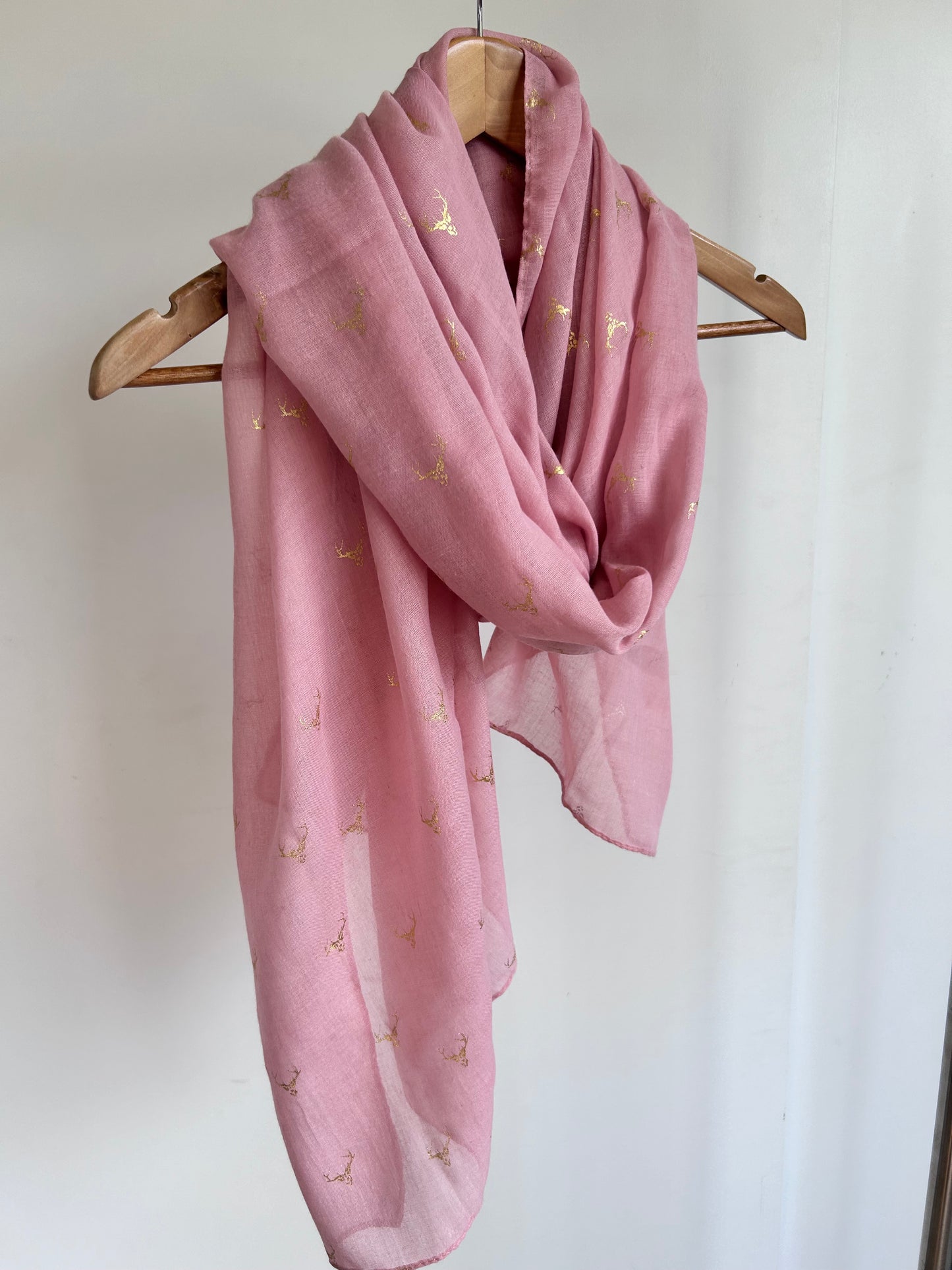 Stag scarf - pink/gold