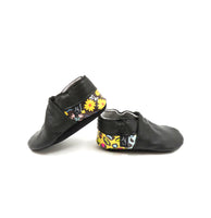 Daisies, Leather Baby Shoes
