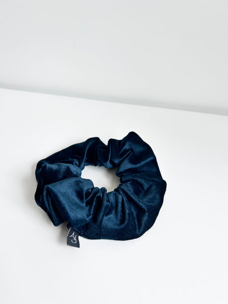 Dark blue velvet, Scrunchie